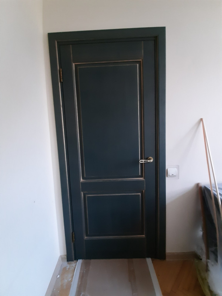 Двери из массива (фото работ с нескольких объектов)