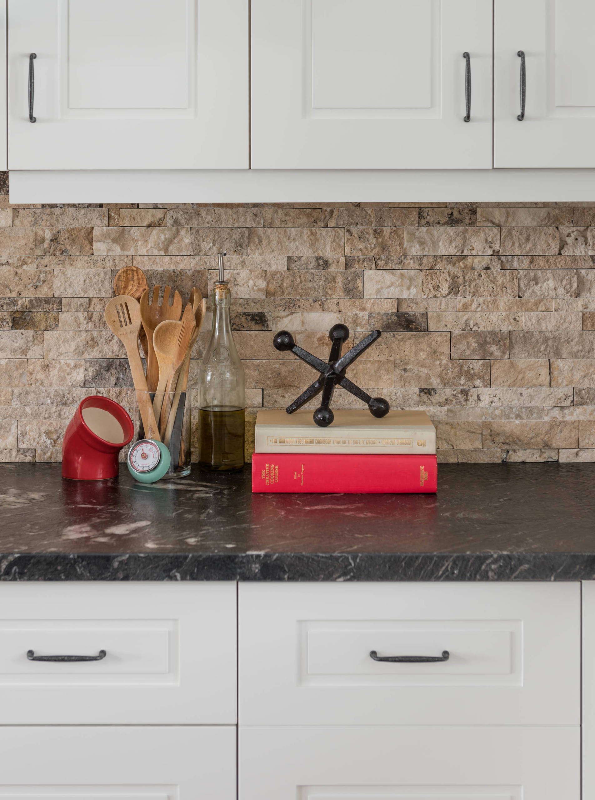 Kitchen of the Week: A Balance of Modern and Country for a Family Home