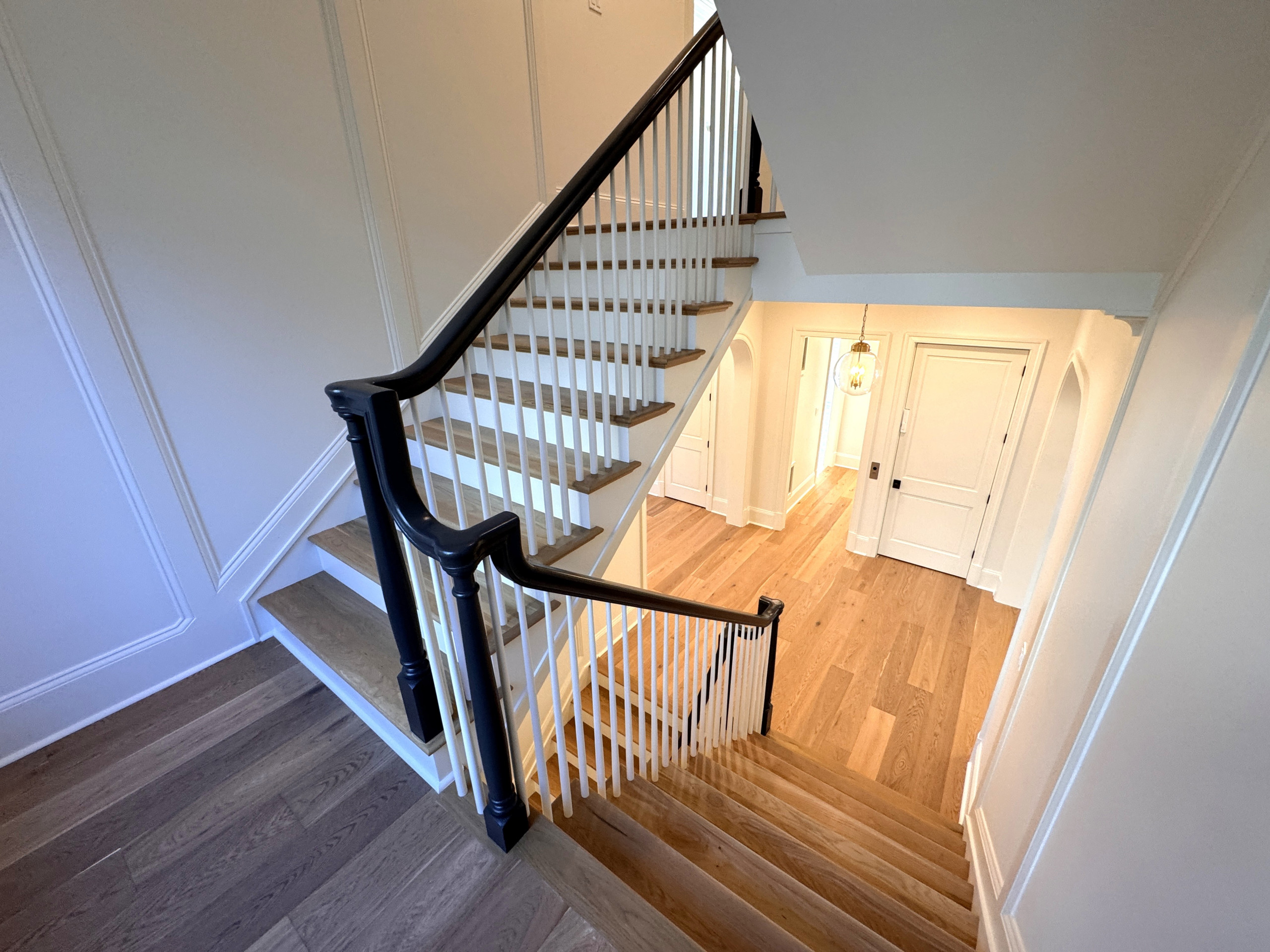 Project #160 | Traditional Box Stair with Gooseneck Handrail