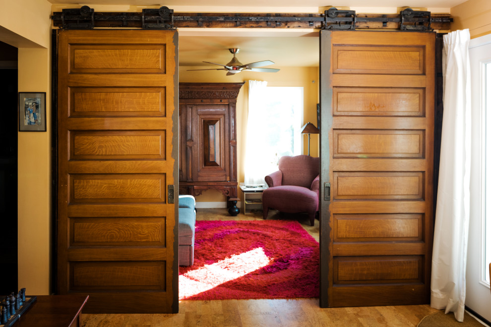 Home design - transitional home design idea