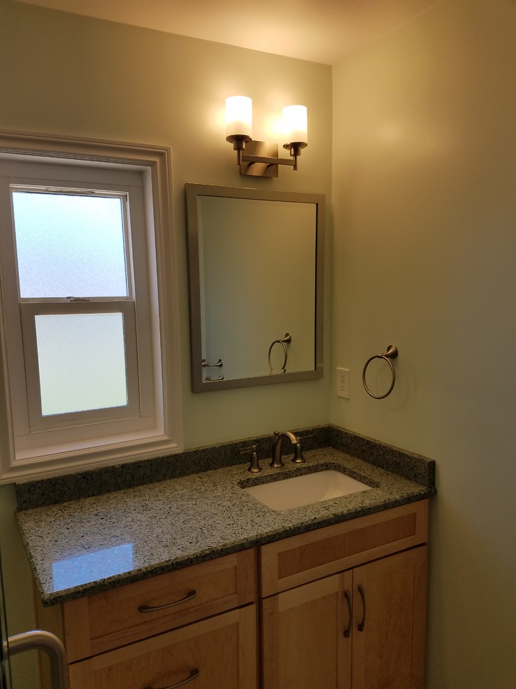 Example of a transitional home design design in Orange County
