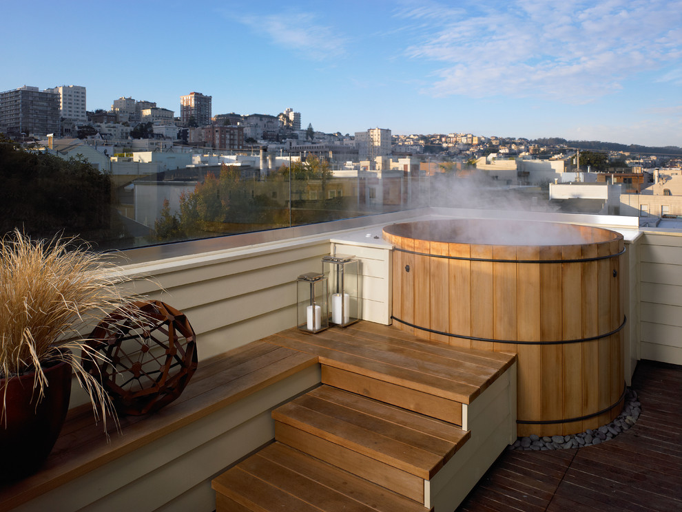 This is an example of a contemporary rooftop and rooftop deck in San Francisco.