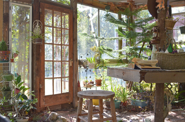 Recycled Greenhouse in Piny Woods of Texas - Eclectic 