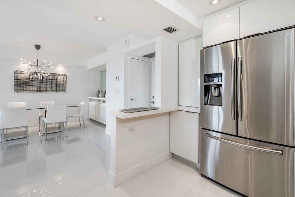 White Atmosphere | Modern vs Traditional