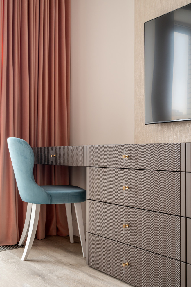 Комод в спальню с фрезеровкой ёлочки