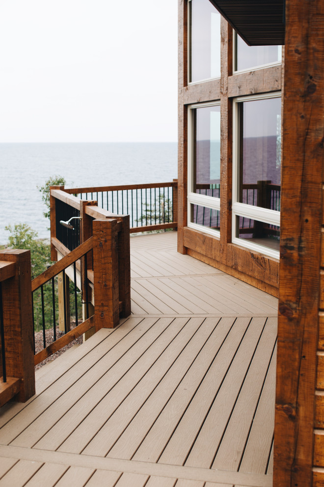 Copper Harbor Lake Home