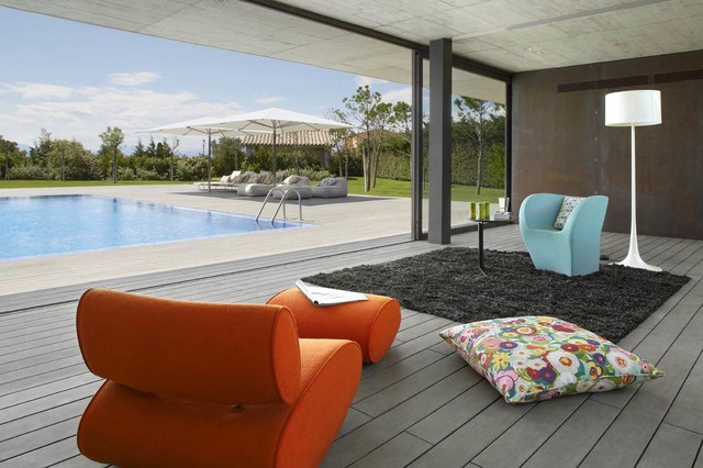 Jardin Perelada contemporary-vardagsrum