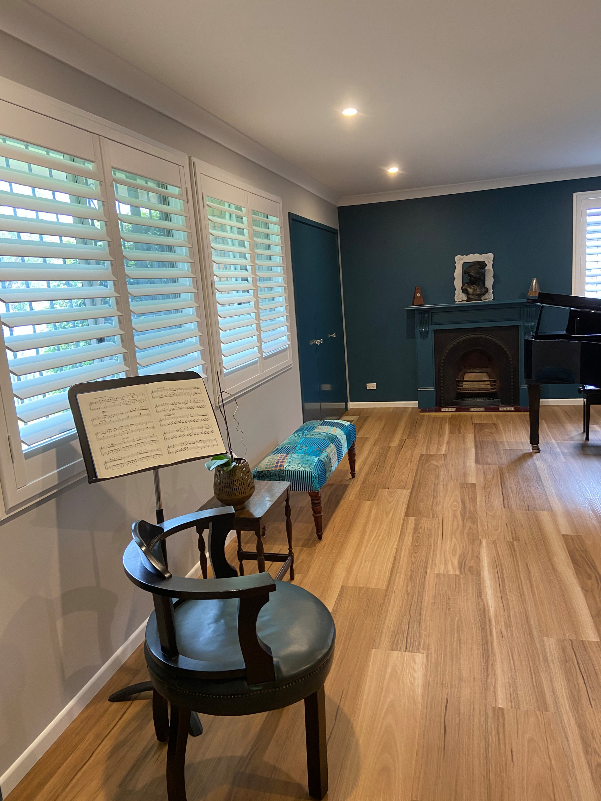 THE PIANO ROOM