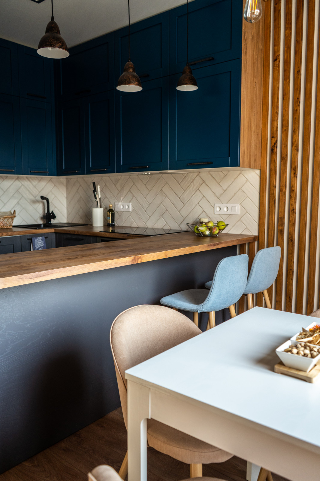 Дизайн кухни для квартиры в ЖК "Русский авангард"