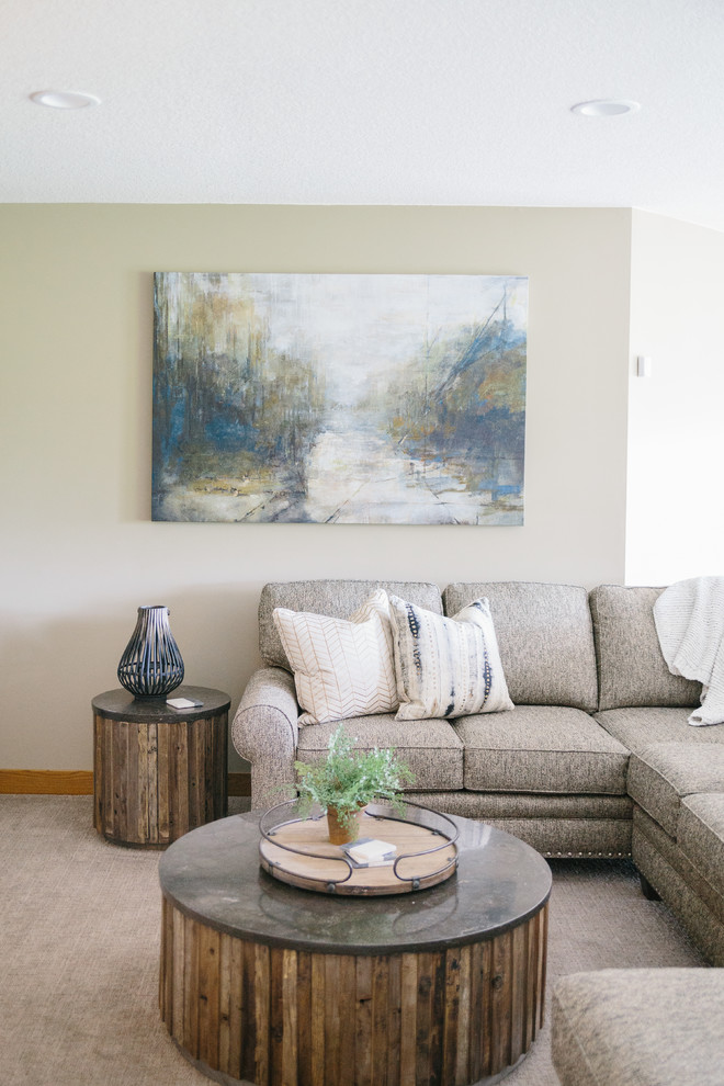 Inspiration for a transitional basement remodel in Minneapolis