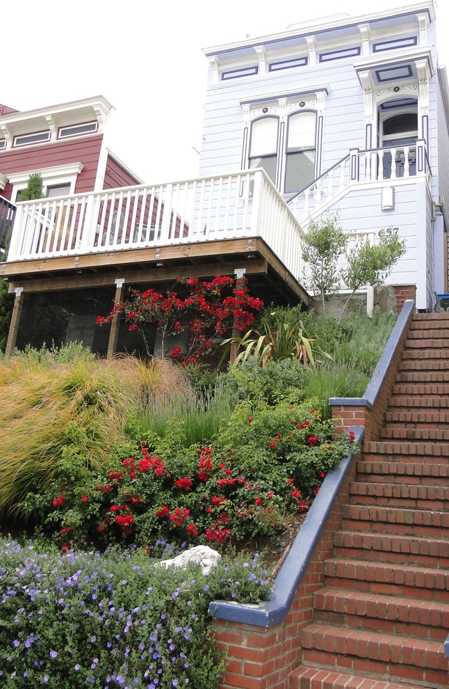 Photo of a modern garden in San Francisco.