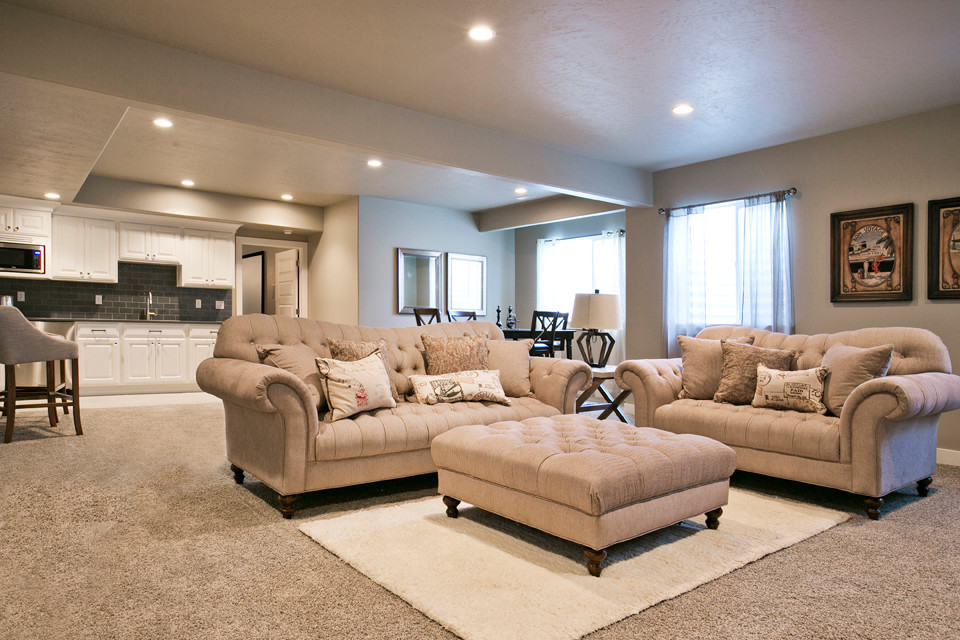 Inspiration for an expansive arts and crafts look-out basement in Salt Lake City with grey walls and carpet.
