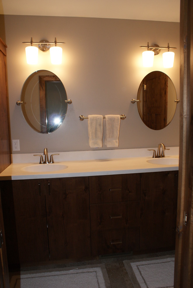 Inspiration for a mid-sized transitional linoleum floor alcove bathtub remodel in Minneapolis with a pedestal sink, flat-panel cabinets, beige cabinets, quartz countertops, a two-piece toilet and gray walls