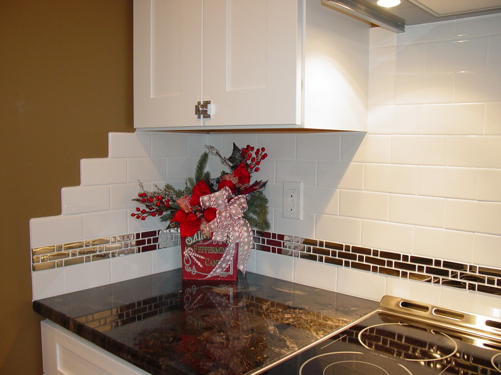 Inspiration for a transitional kitchen remodel in Cleveland