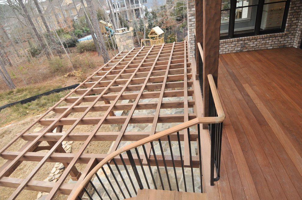Photo of a transitional verandah in Raleigh.