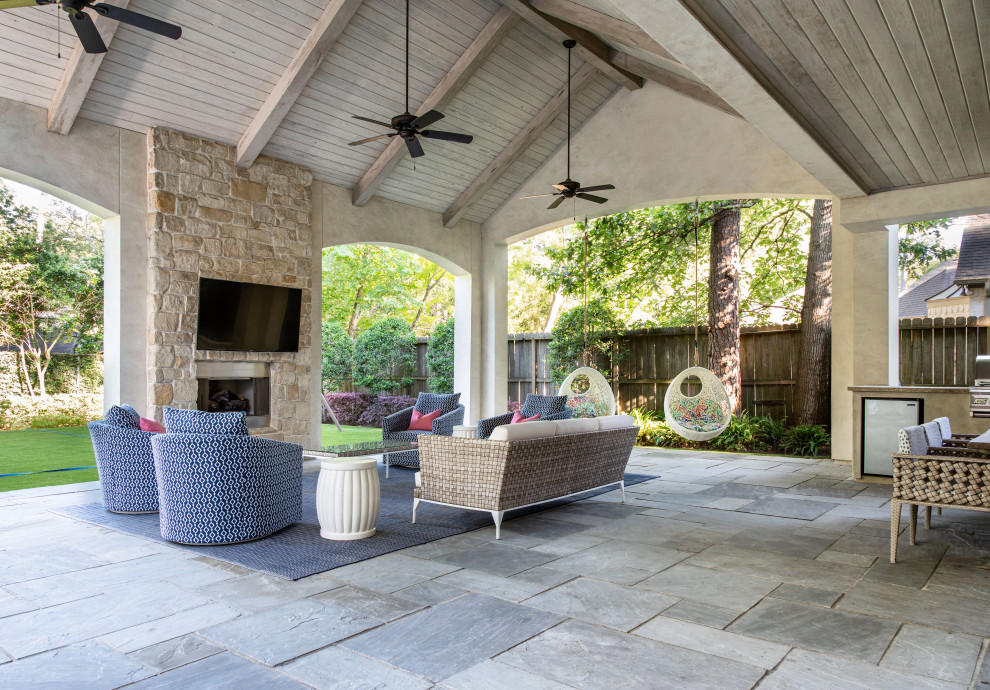 Inspiration for a patio in Houston.