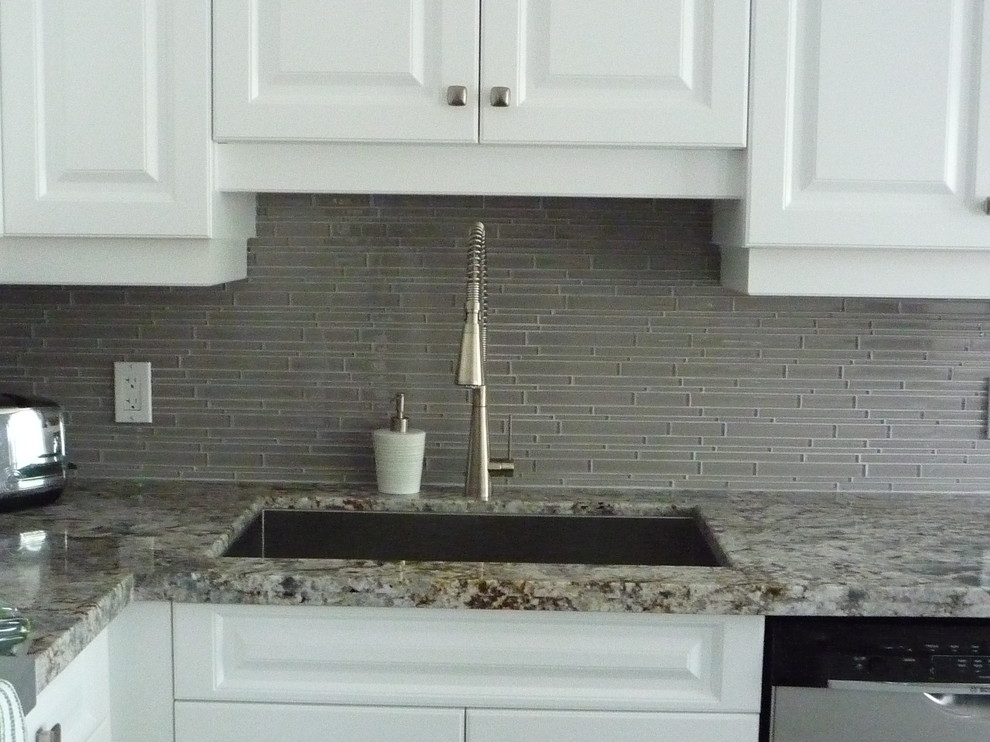 Kitchen Remodeling Glass Backsplash Granite Counter Http Www