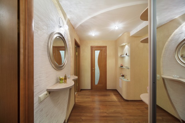 Солнечный дизайн - проект 3х комнатной квартиры contemporary-entrance