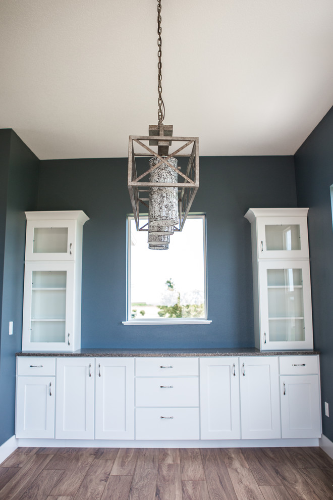 Dining room - transitional dining room idea in Cedar Rapids