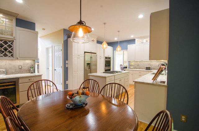 Kitchen - Best use of space - Peninsula to island klassisch-modern-kueche