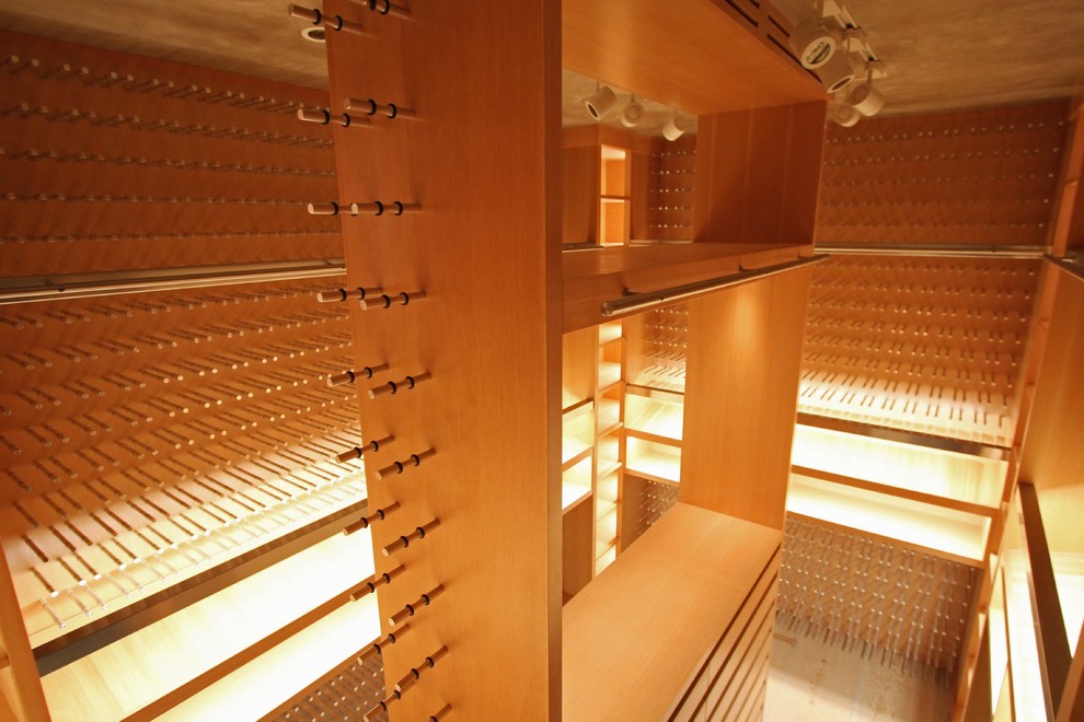 Contemporary wine cellar in Seattle.