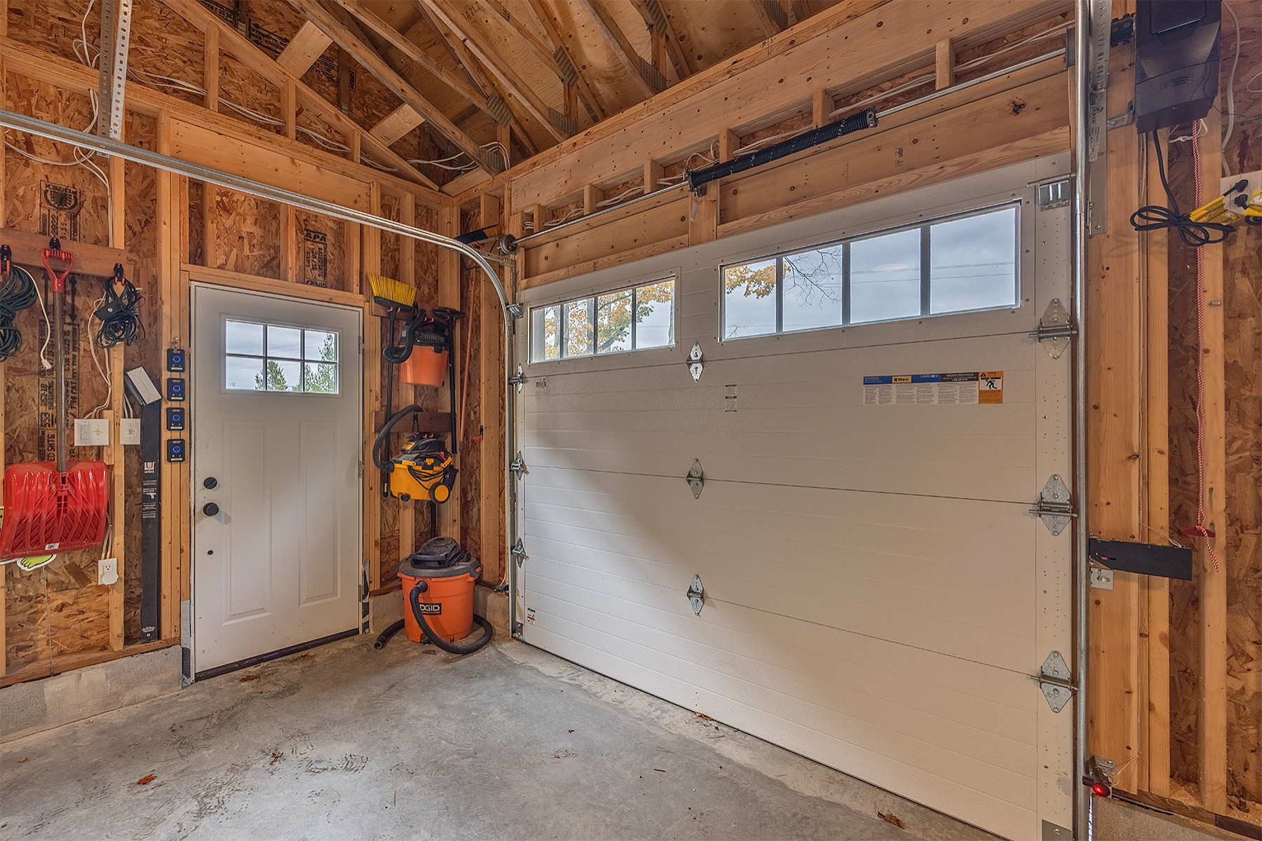 New Built - 4 Door Garage