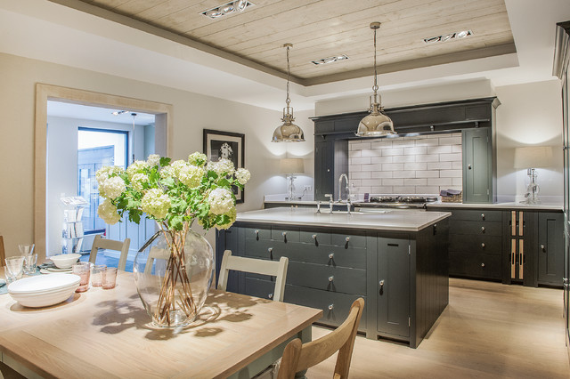 Neptune Basel Store landstil-koekken