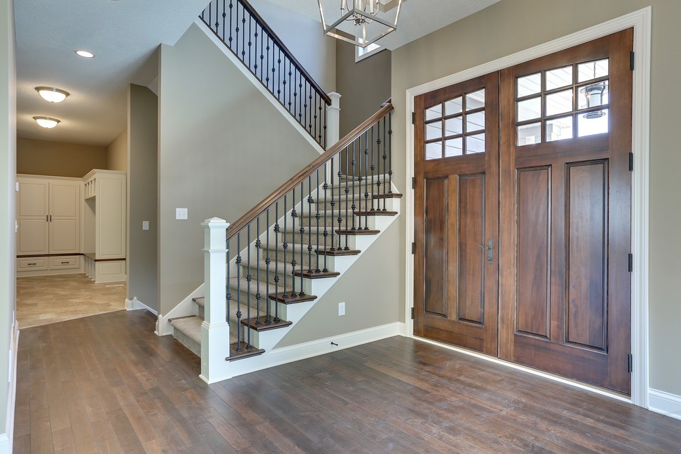 Inspiration for a transitional entryway remodel in Minneapolis