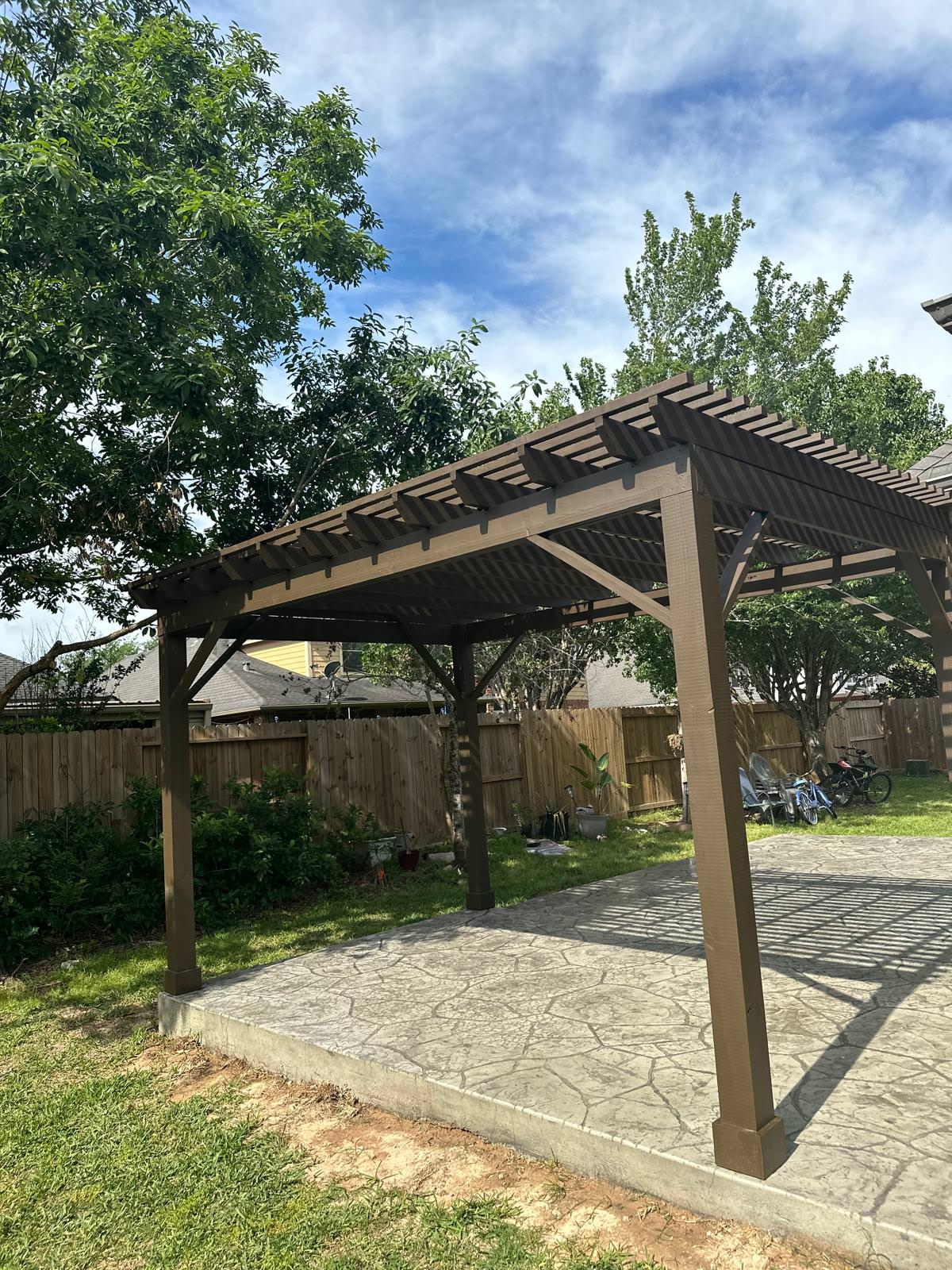 Pergola and patio extension in Firethorne
