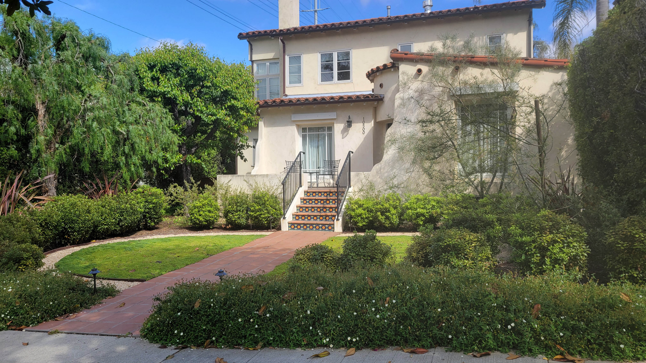 Cheviot Hills Hidden Gem