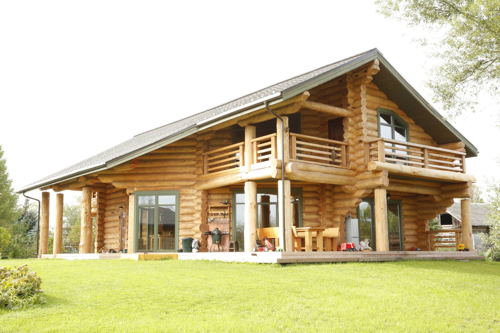 Дом из кедра на Волге