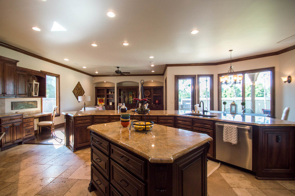 Kitchen - transitional kitchen idea