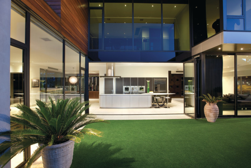 Design ideas for a contemporary exterior in Melbourne.
