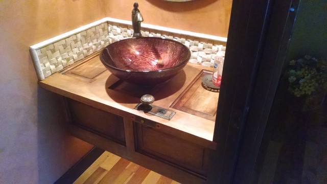Archibeque Remodel rustikal-gaestetoilette