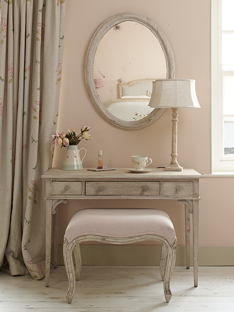 Keep it simple shabby-chic-style-bedroom