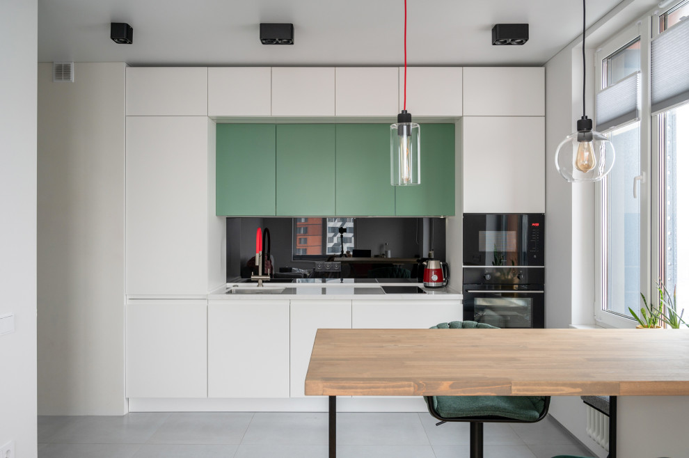 Светлая стильная кухня