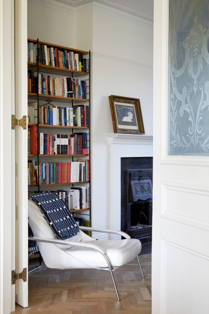 Reading corner midcentury-living-room