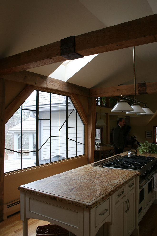 Kitchen - kitchen idea in Boston
