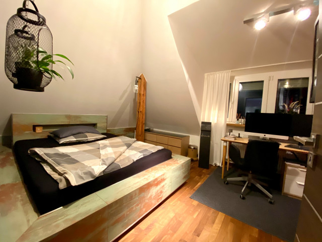 Gefliestes Bett eklektisk-sovevaerelse