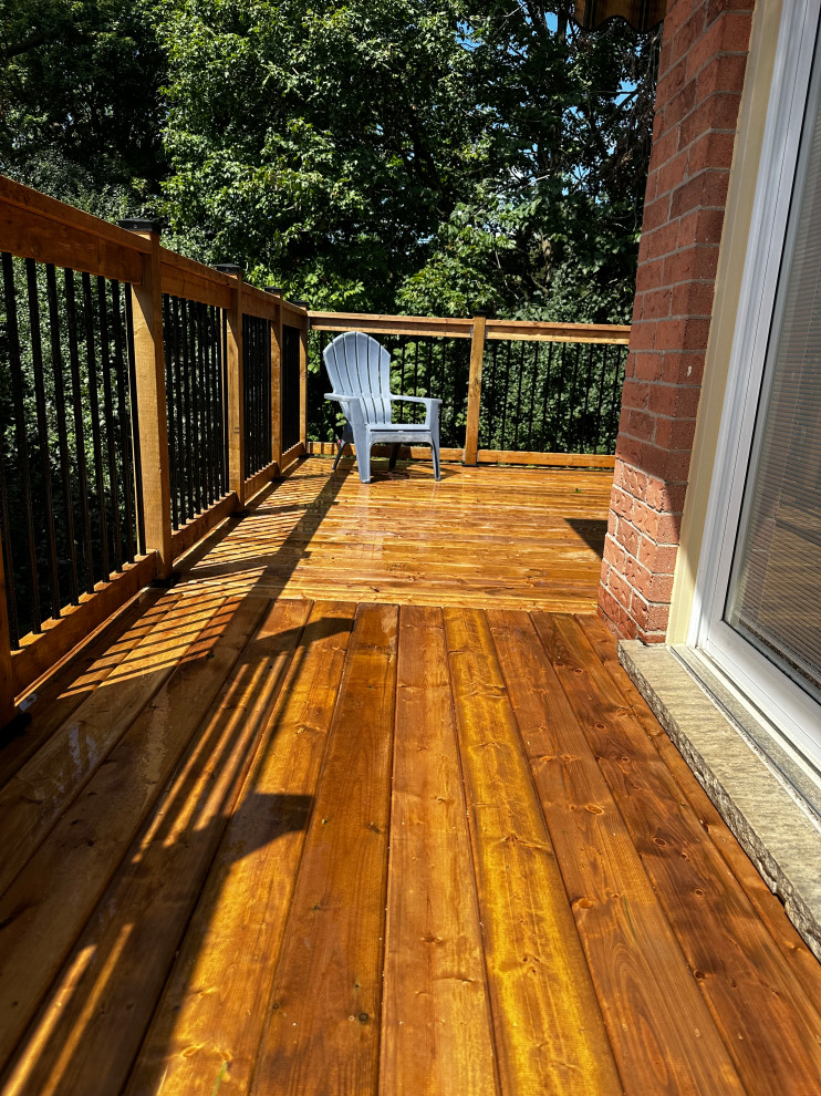 Sweetbriar - Backyard Deck - London, ON