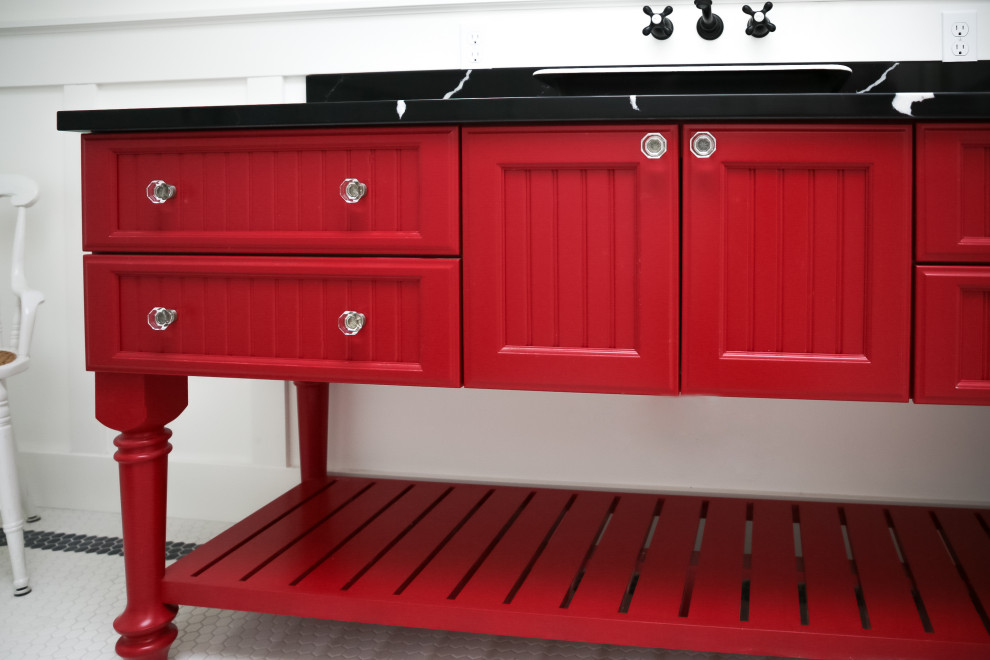 Home design - transitional home design idea in Seattle