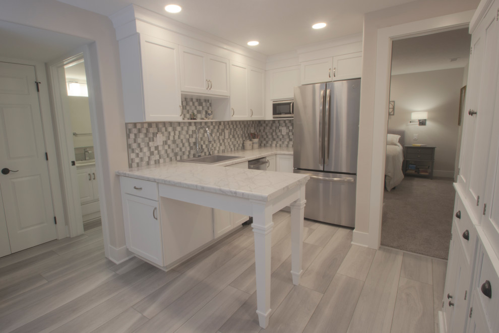Home design - transitional home design idea