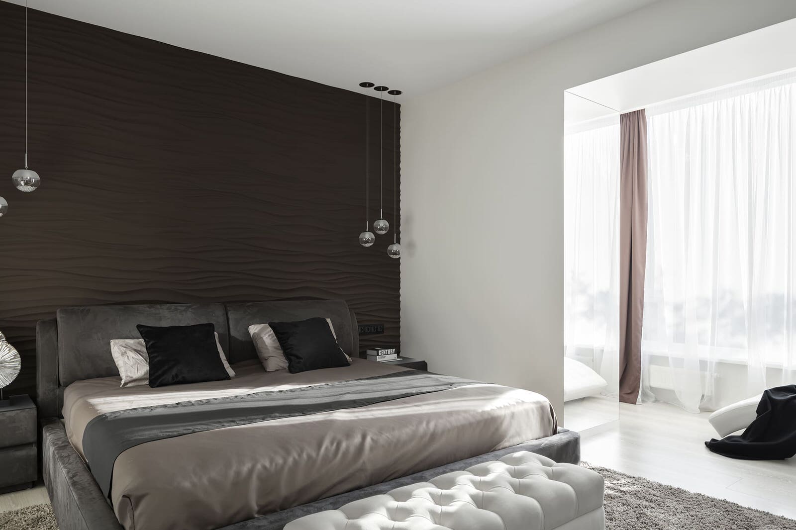 Обзор современной квартиры 170 квм. Полы без плинтуса. Двери в потолок.