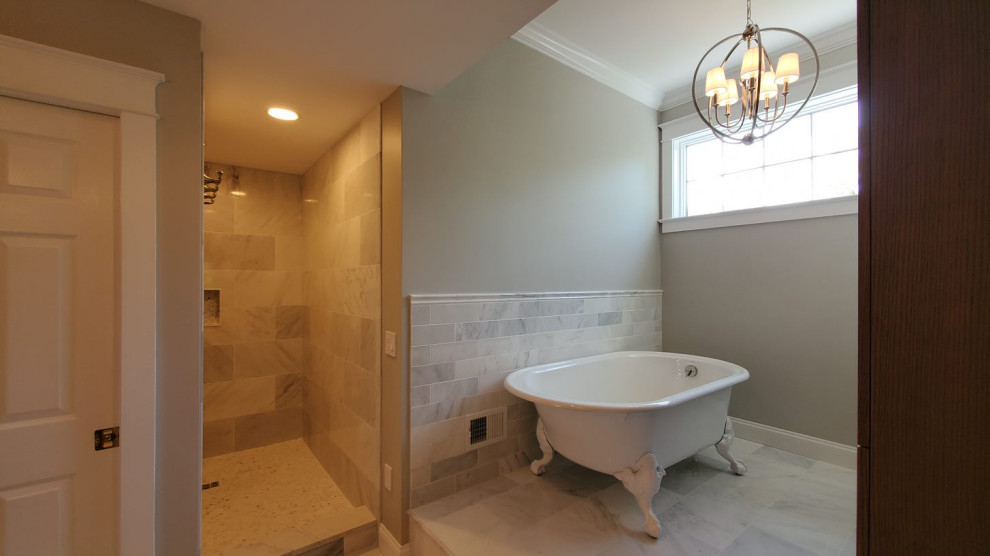 Bathroom - transitional bathroom idea