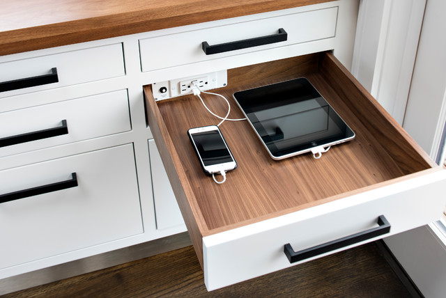 9 Smart Charging Station Solutions For Decluttering Your Cables