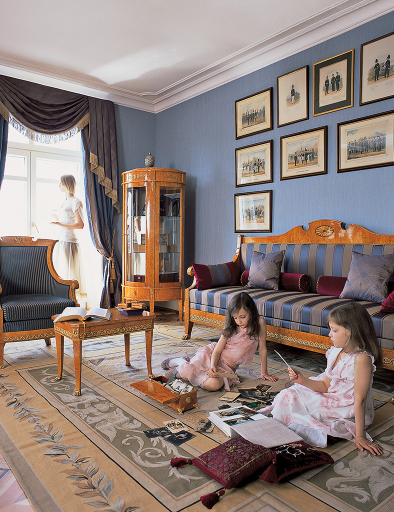 Гостиная в авторском русском ампире