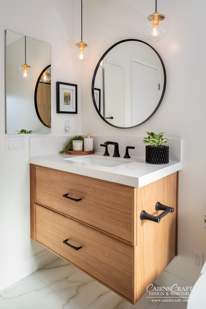 Refreshing Minimalist Guest Bathroom - Bathroom - San Diego - by ...