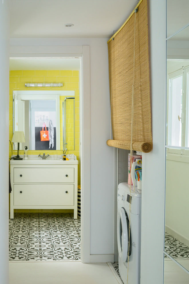 Photo of a contemporary bathroom in Other.