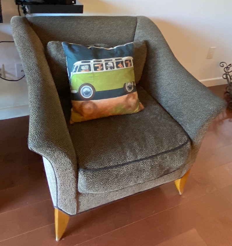 FAMILY ROOM IN SHERMAN OAKS