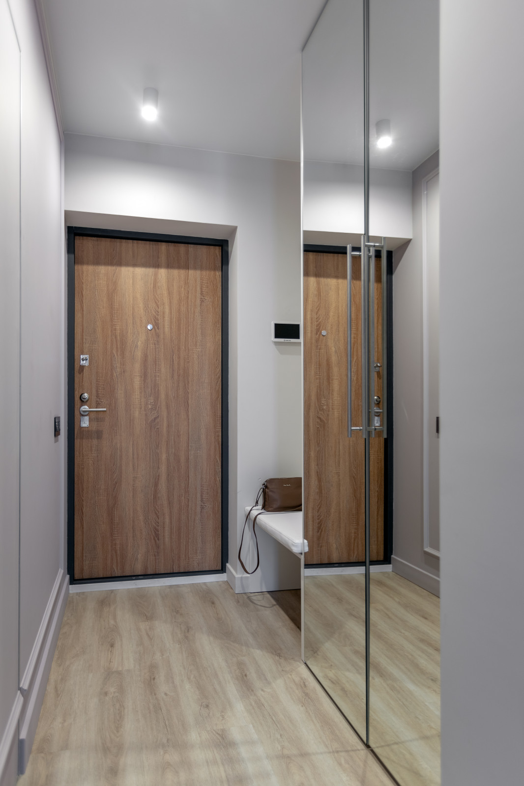 Дизайн-проект пентхауса в ЖК Европейский берег с высотой потолка 5,8 м.